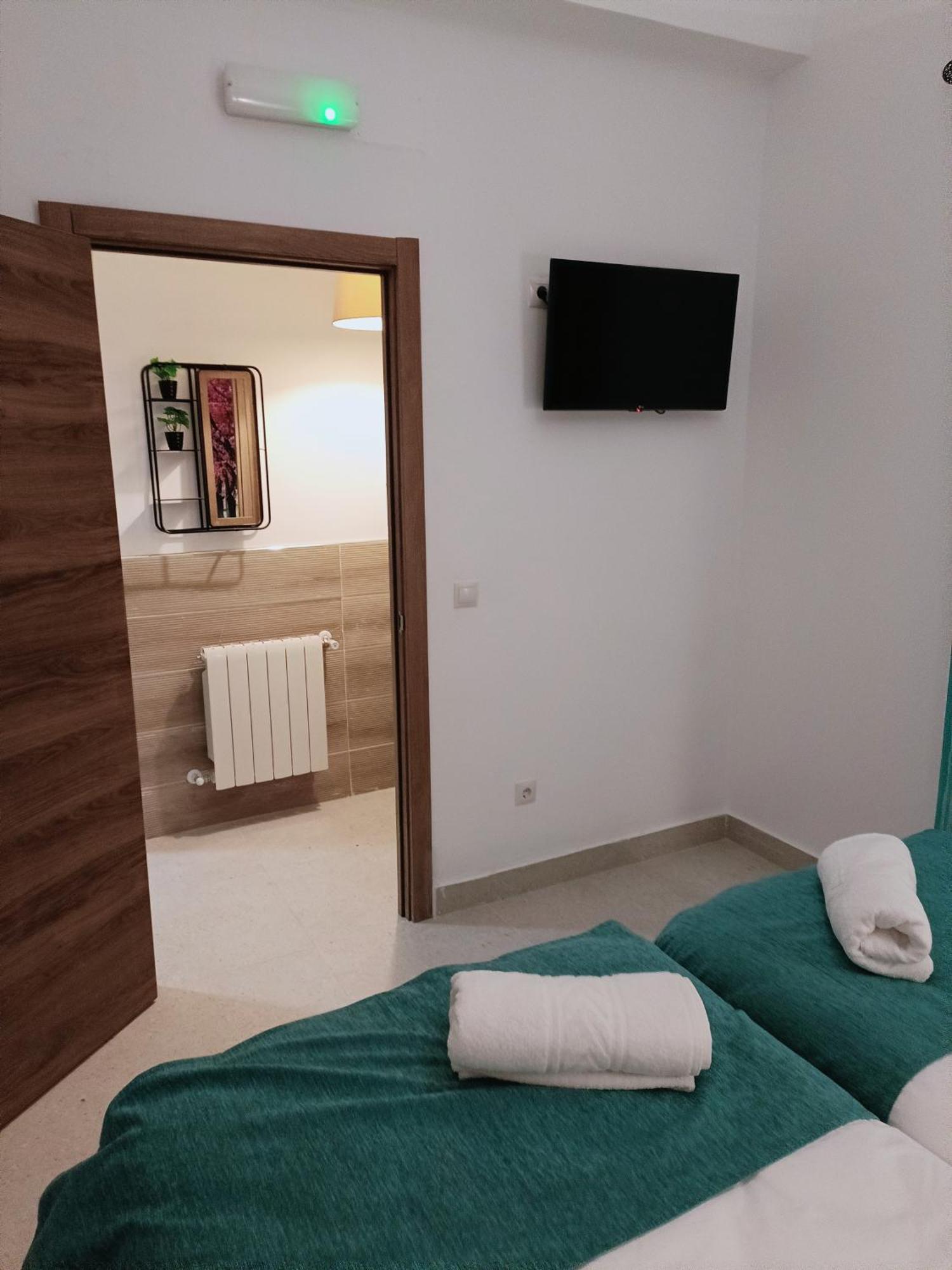 Violeta Suite Madrid Esterno foto